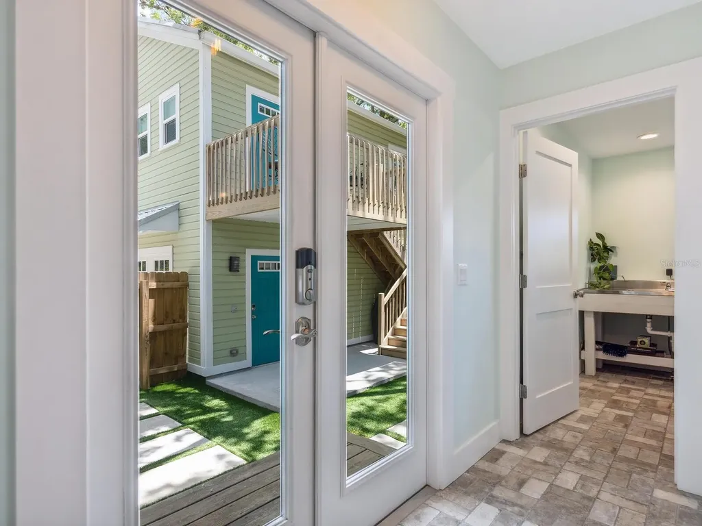 1732 6th Street Sarasota FL 34236