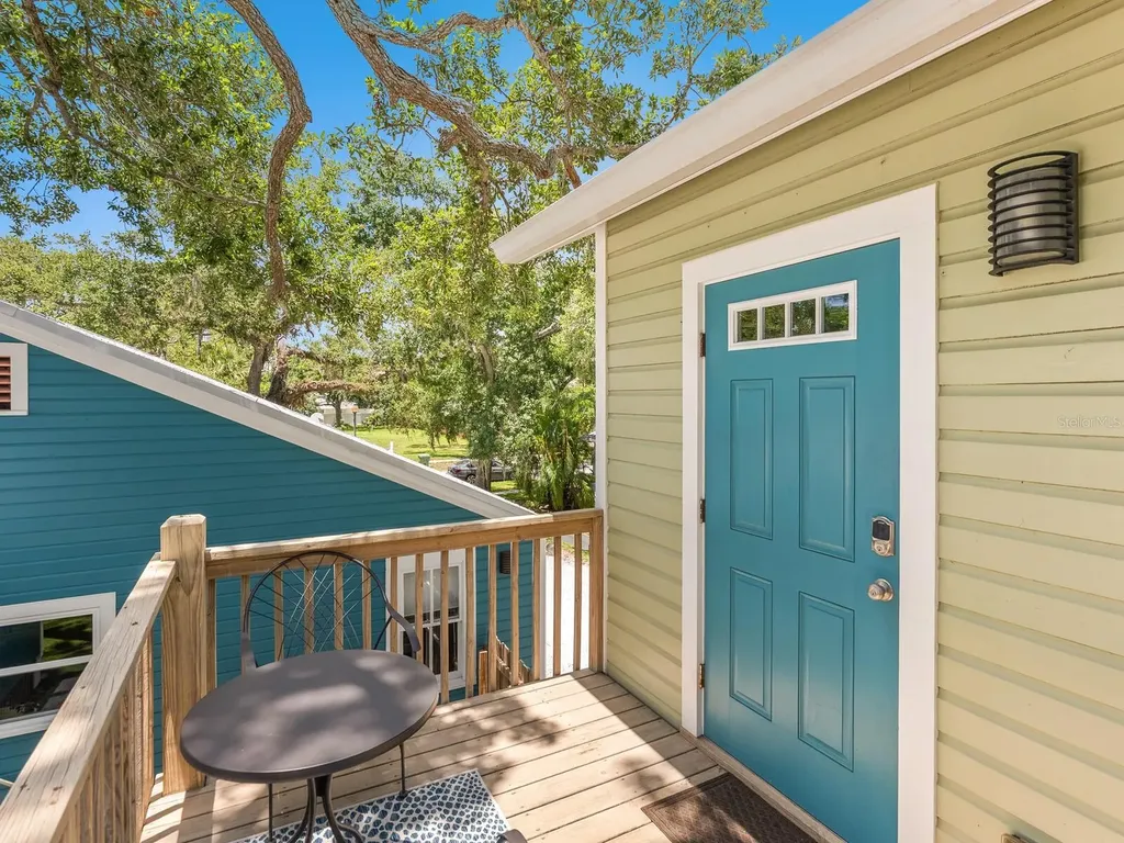 1732 6th Street Sarasota FL 34236