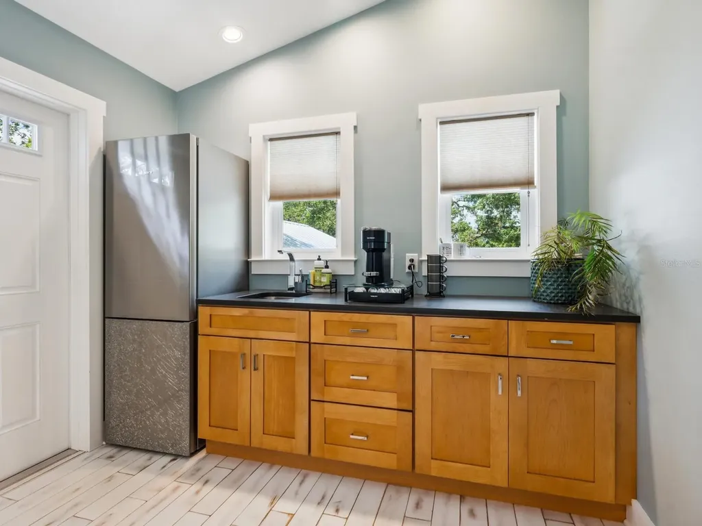 1732 6th Street Sarasota FL 34236