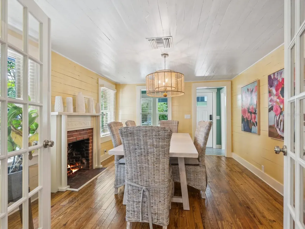1732 6th Street Sarasota FL 34236