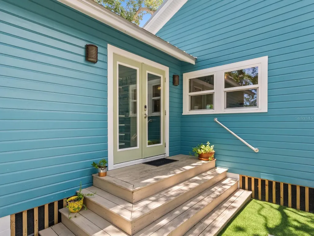 1732 6th Street Sarasota FL 34236