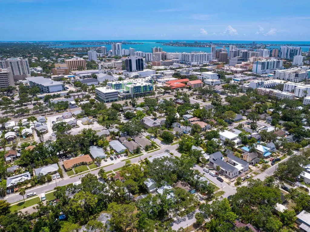 1732 6th Street Sarasota FL 34236