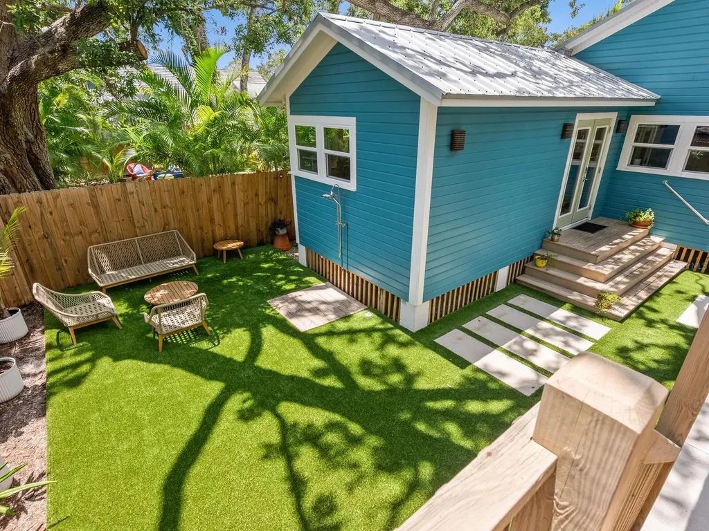 1732 6th Street Sarasota FL 34236