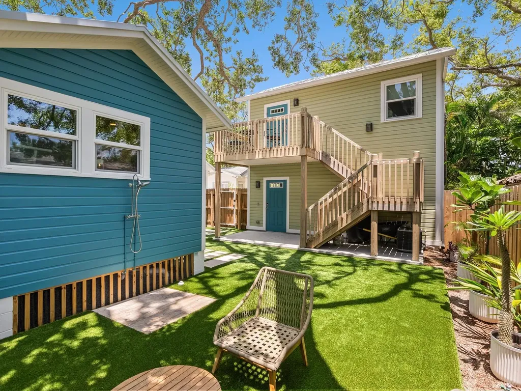 1732 6th Street Sarasota FL 34236