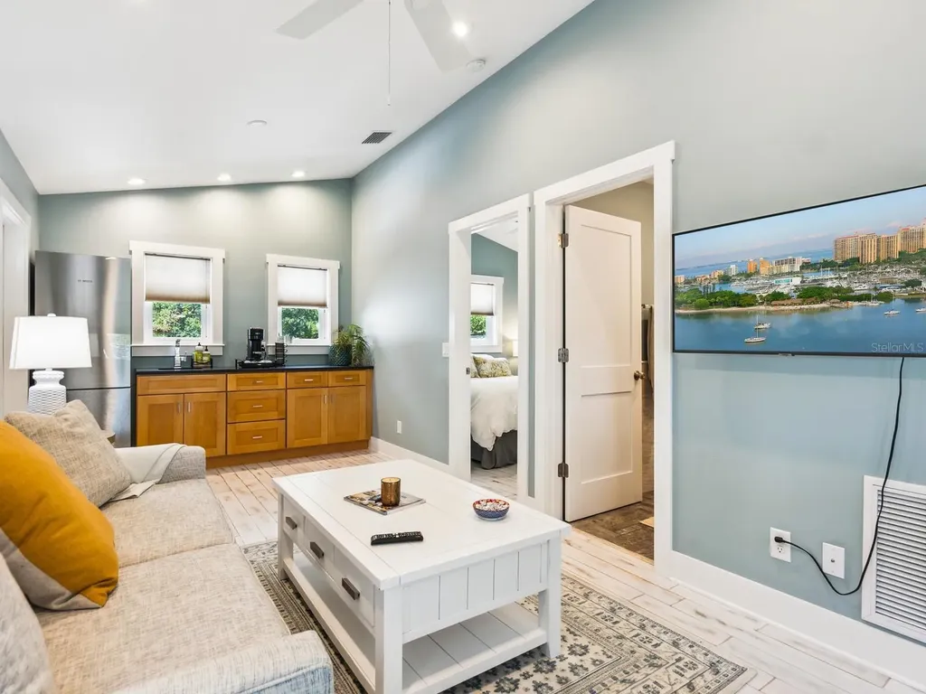 1732 6th Street Sarasota FL 34236