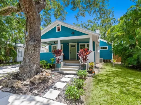 1732 6TH Street Sarasota FL 34236