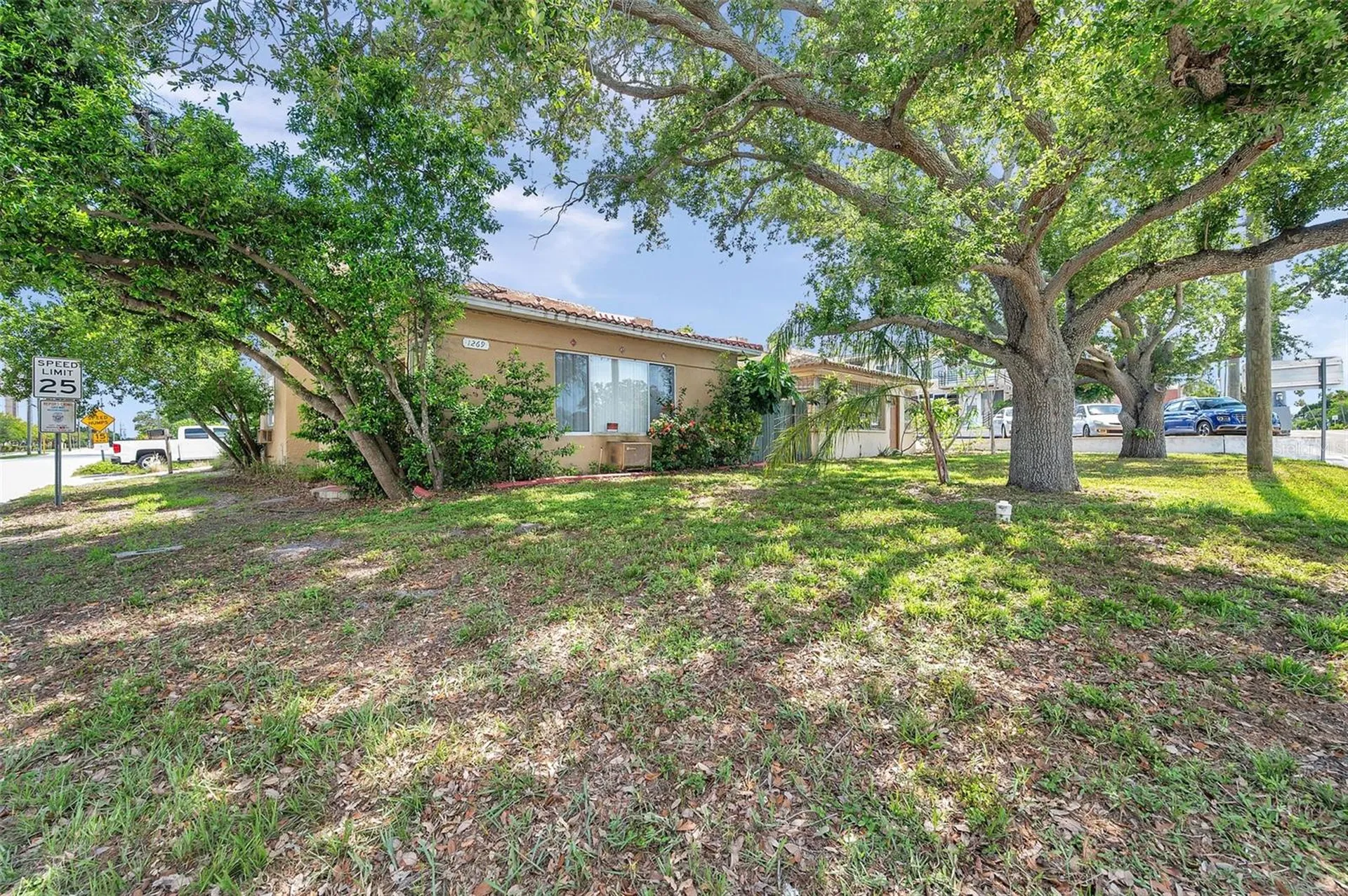 1269 Drew Street Clearwater FL 33755