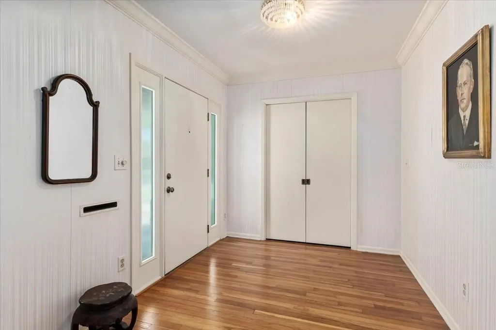 1541 Flower Drive Sarasota FL 34239