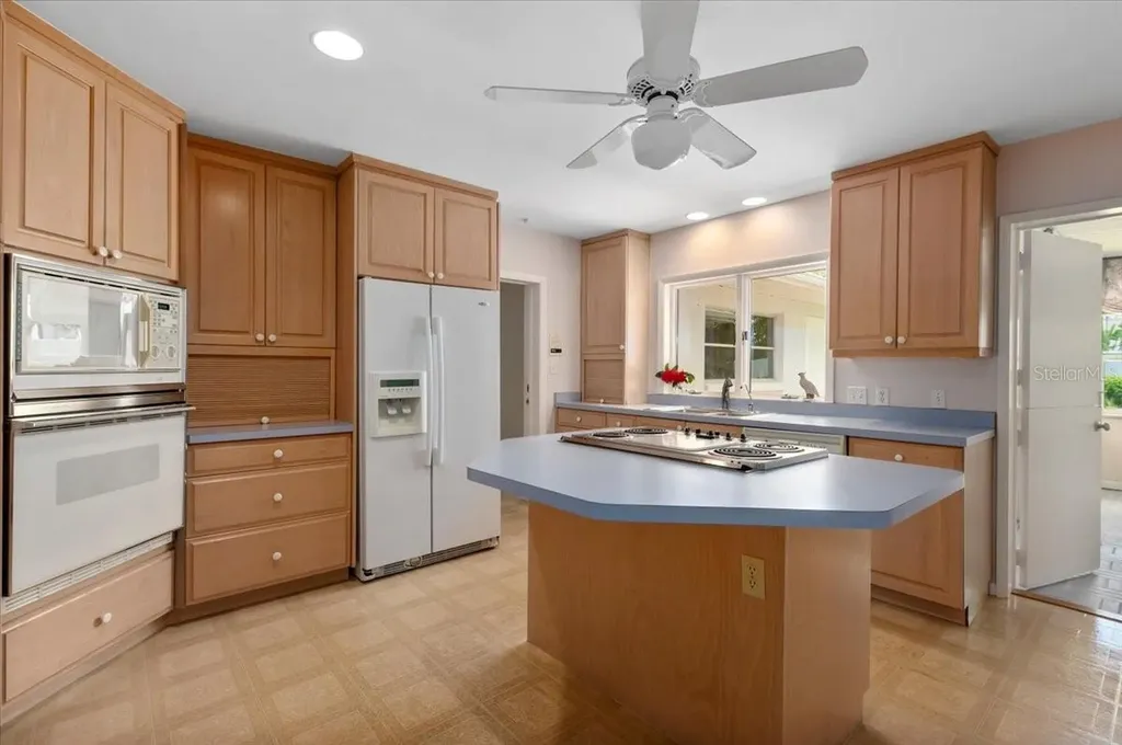 1541 Flower Drive Sarasota FL 34239