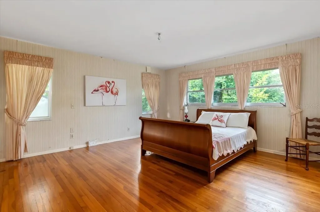1541 Flower Drive Sarasota FL 34239