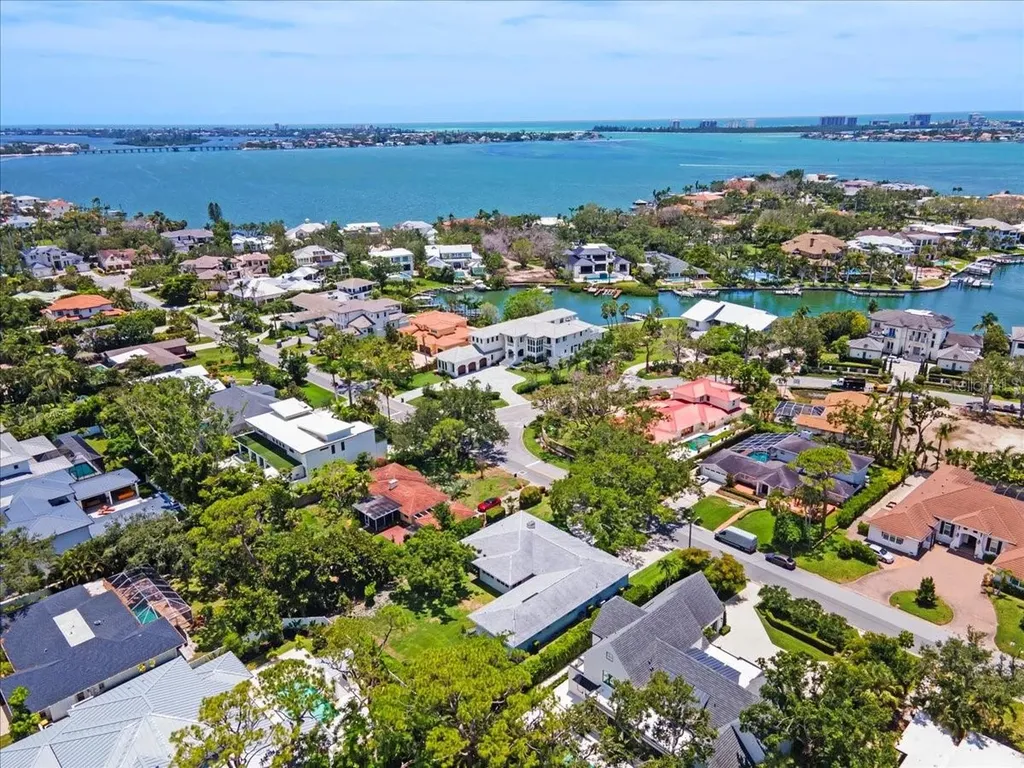 1541 Flower Drive Sarasota FL 34239