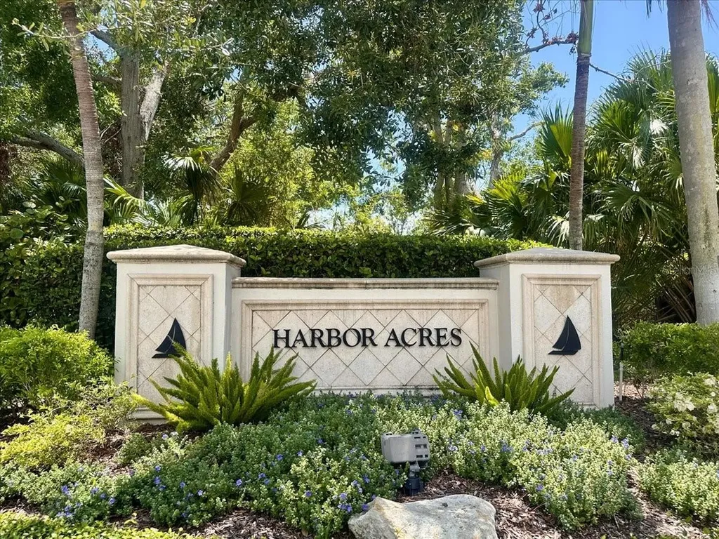 1541 Flower Drive Sarasota FL 34239