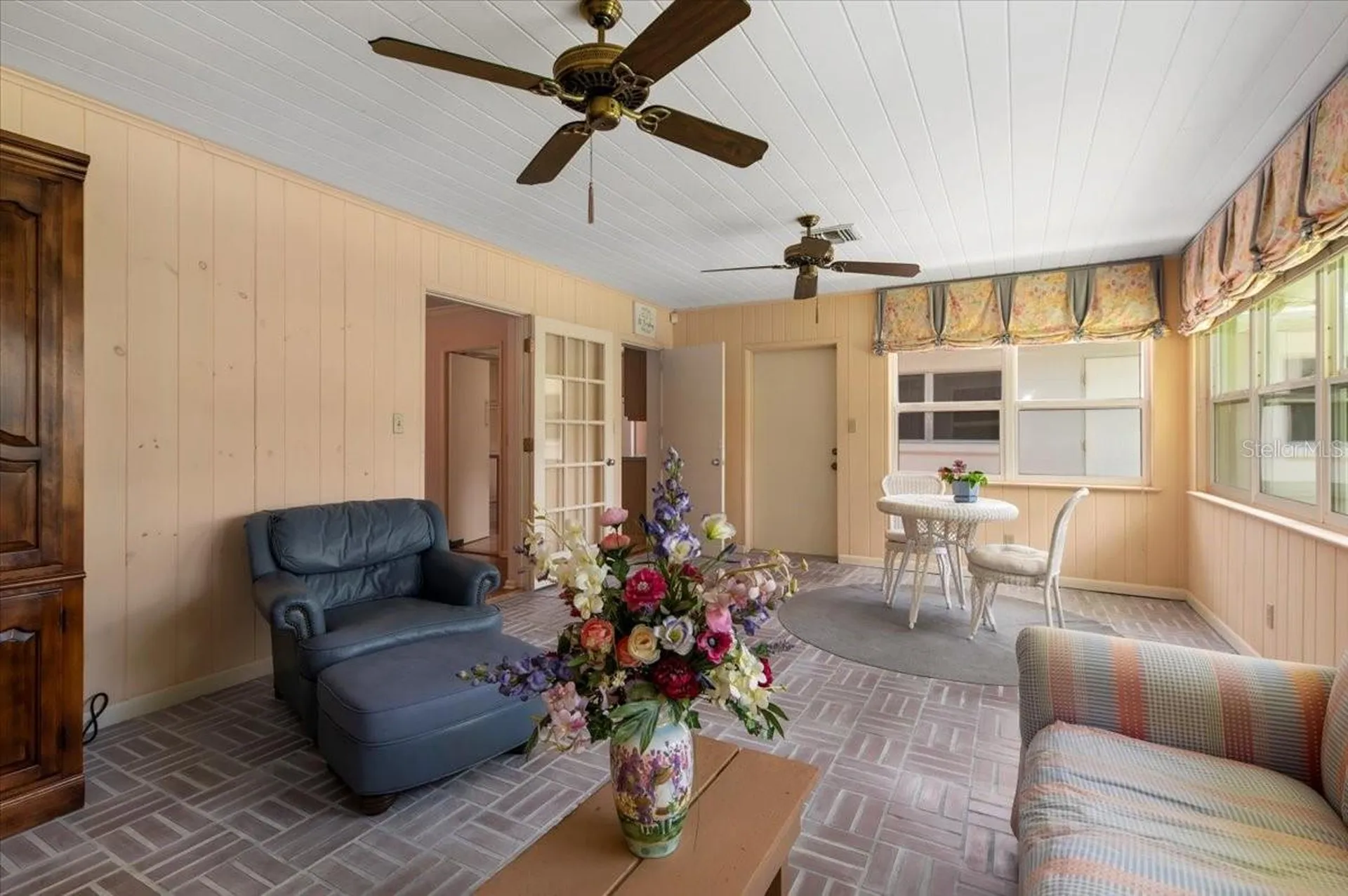 1541 Flower Drive Sarasota FL 34239