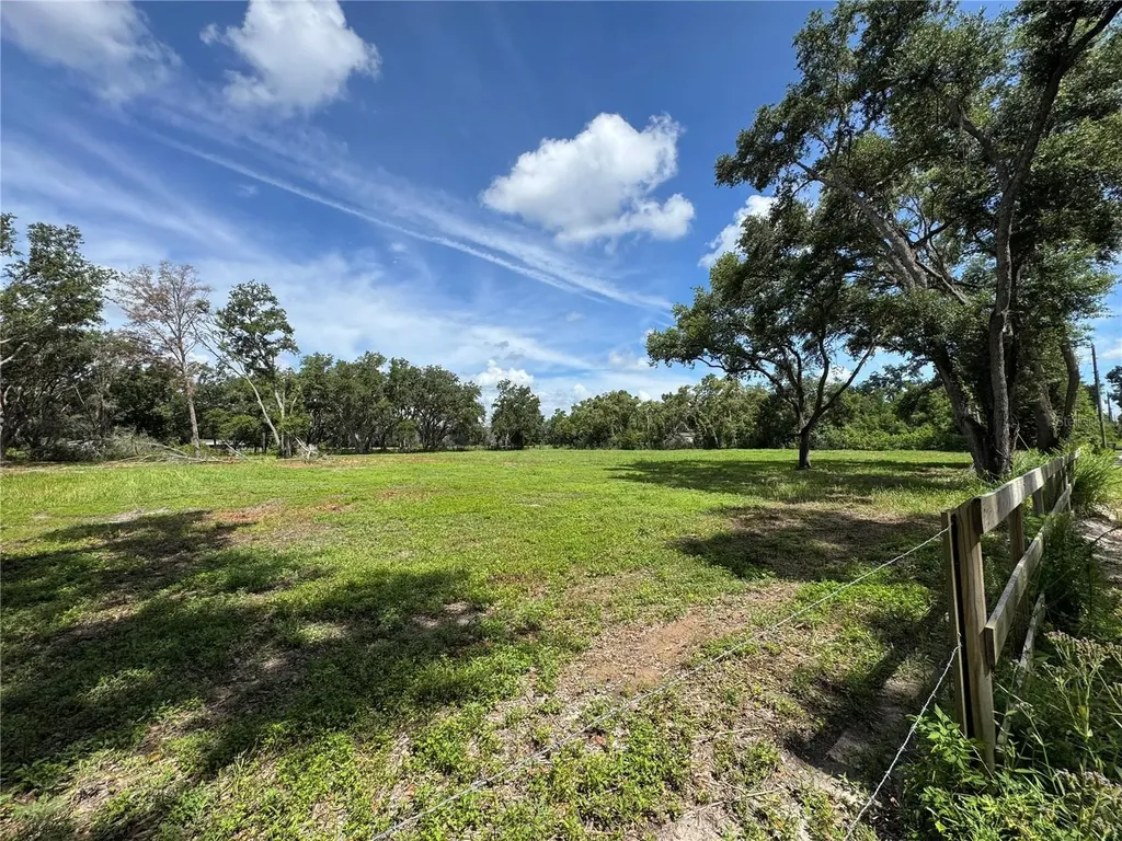 6845 Lumberton Road Zephyrhills FL 33540