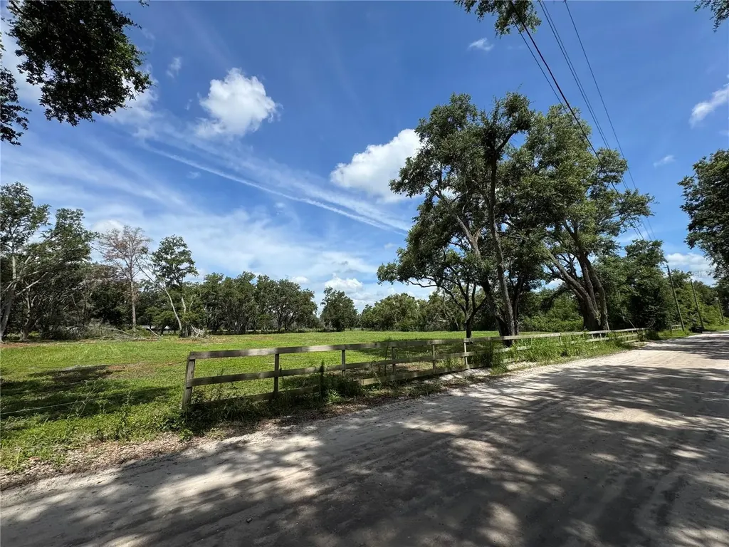 6845 Lumberton Road Zephyrhills FL 33540