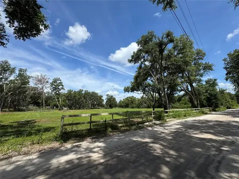 6845 Lumberton Road Zephyrhills FL 33540
