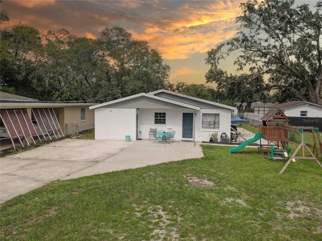 8701 N Packwood Avenue Tampa FL 33604