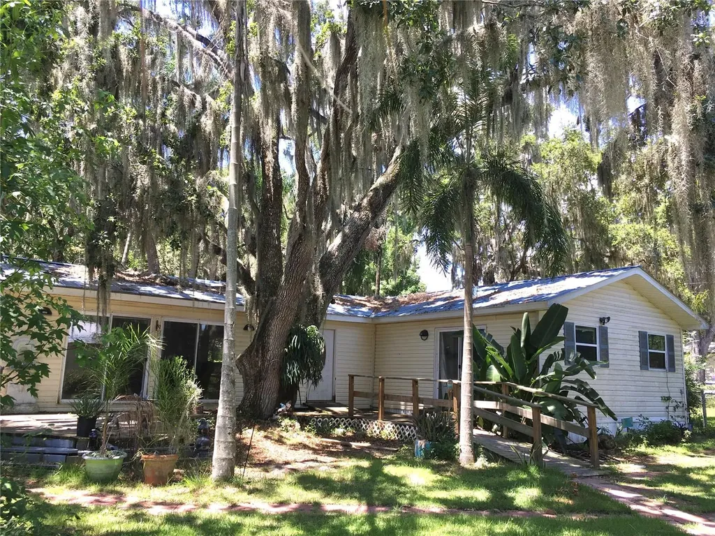 5019 Pineapple Street Lake Wales FL 33898