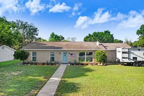 901 Strawberry Lane Brandon FL 33511