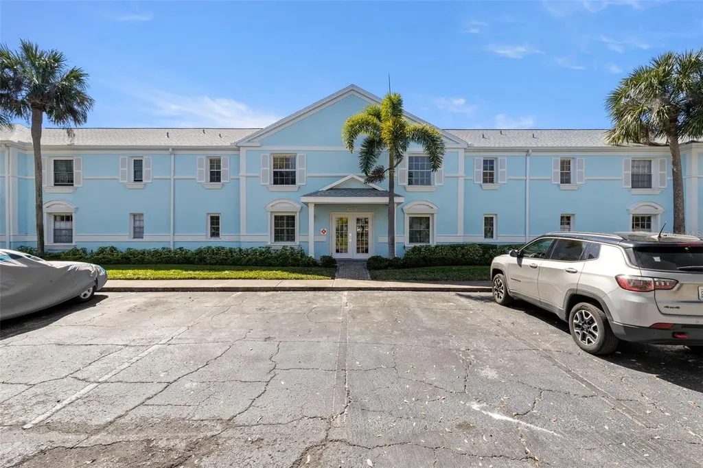 4985 Cobia Drive SE St Petersburg FL 33705