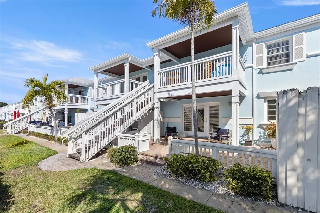 4985 Cobia Drive SE St Petersburg FL 33705