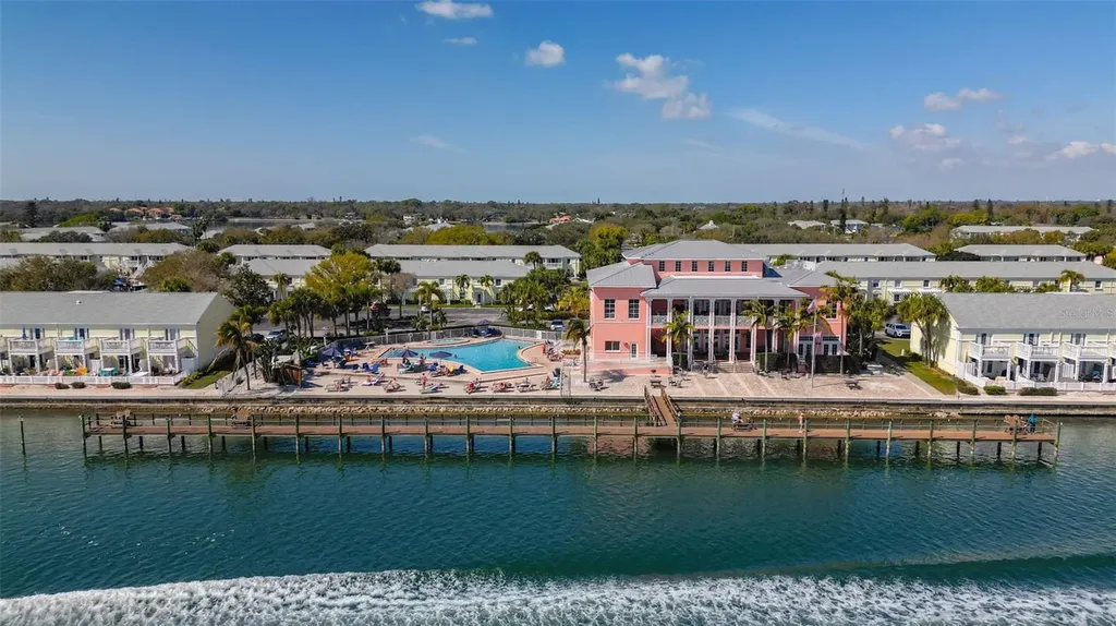 4985 Cobia Drive SE St Petersburg FL 33705