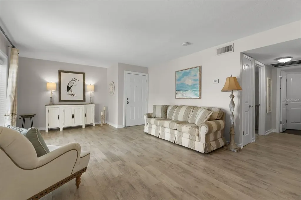 4985 Cobia Drive SE St Petersburg FL 33705