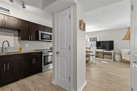 4985 Cobia Drive SE St Petersburg FL 33705