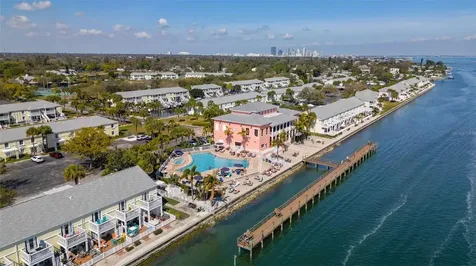 4985 Cobia Drive SE St Petersburg FL 33705