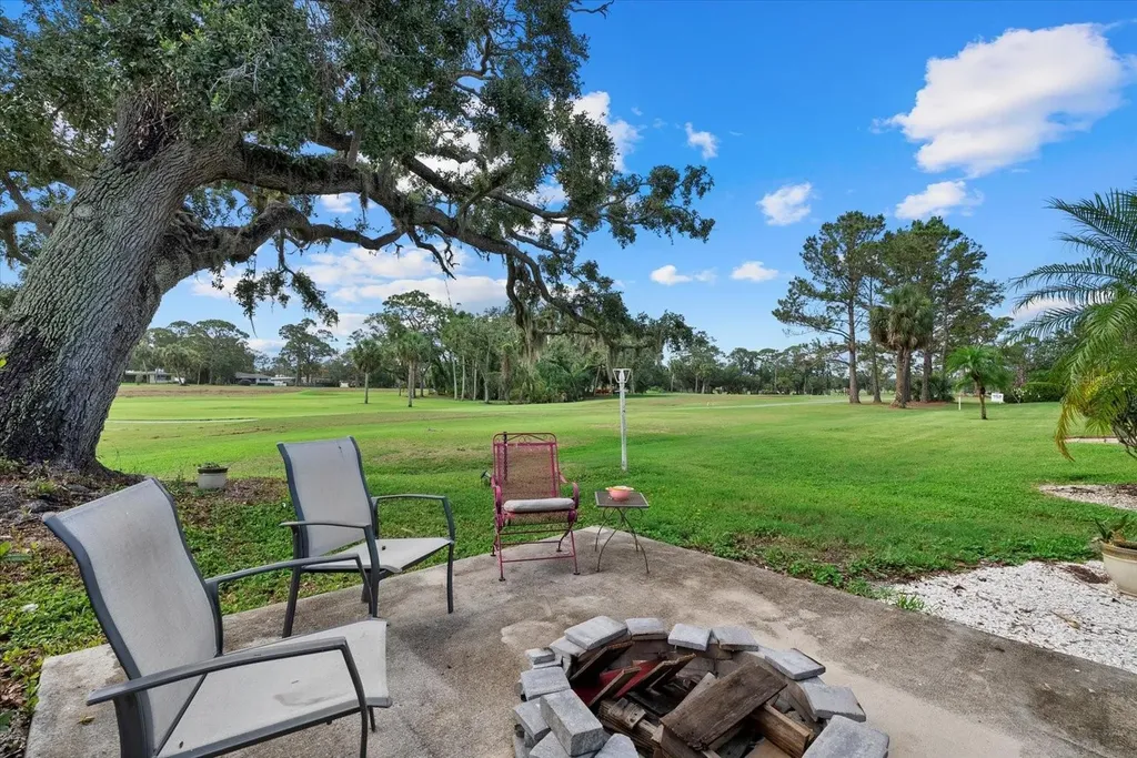 538 Magellan Drive Sarasota FL 34243
