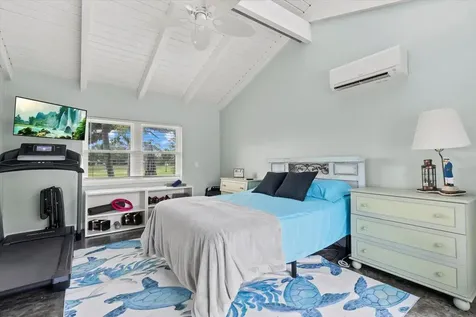 538 Magellan Drive Sarasota FL 34243