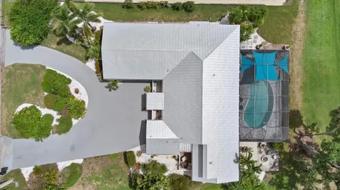 538 Magellan Drive Sarasota FL 34243