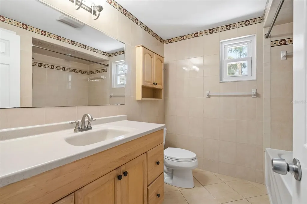 4806 W Juno Street Tampa FL 33629