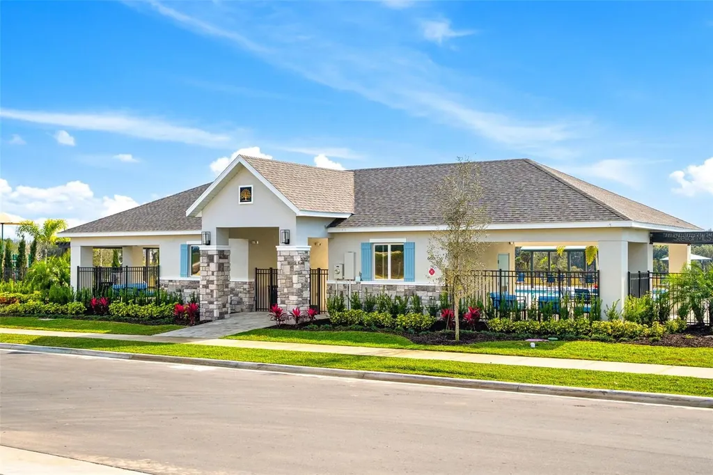 823 Emerald Grove Drive Apopka FL 32703