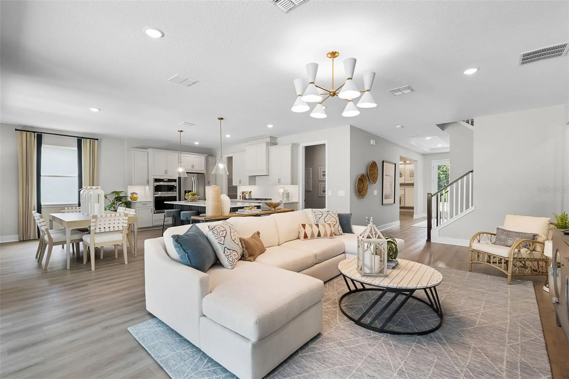 823 Emerald Grove Drive Apopka FL 32703