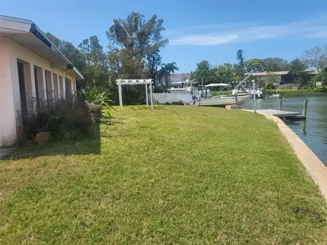 3995 South Circle Largo FL 33774
