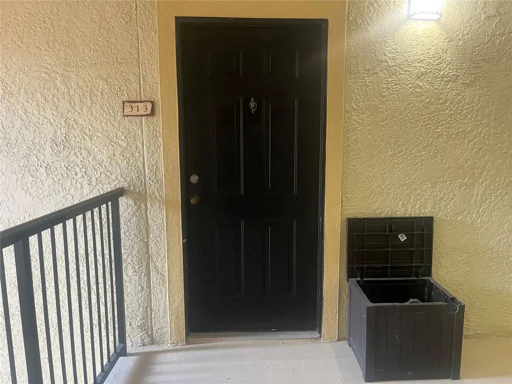1325 Rotonda Point Lake Mary FL 32746