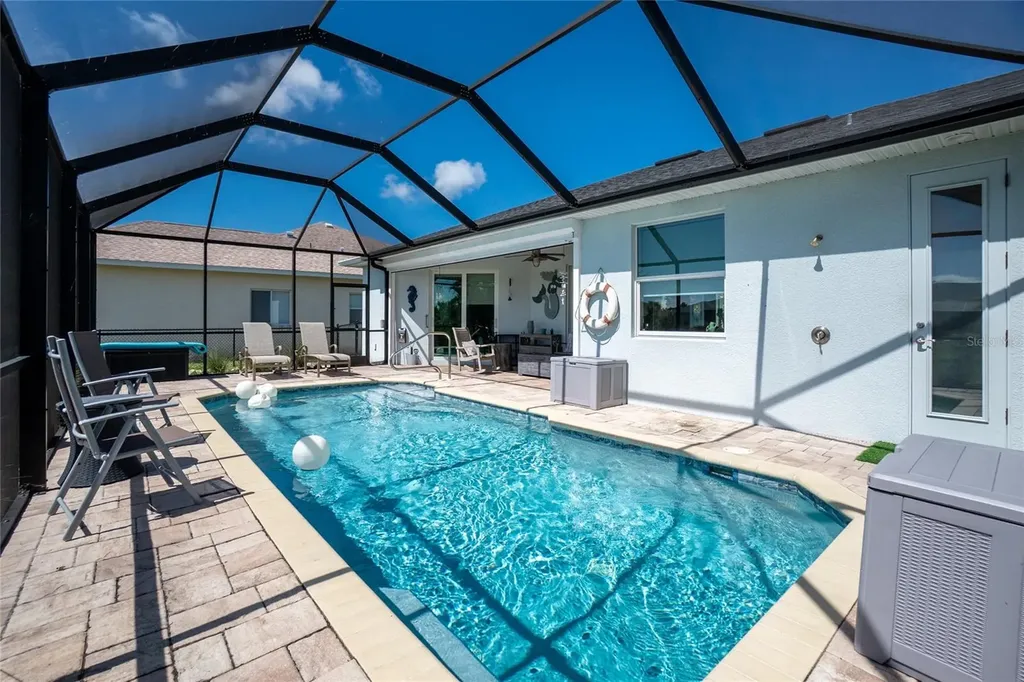 262 Rotonda Boulevard N Rotonda West FL 33947
