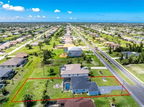 262 Rotonda Boulevard N Rotonda West FL 33947
