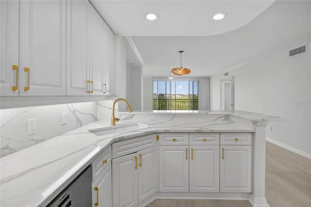 5430 Eagles Point Circle Sarasota FL 34231
