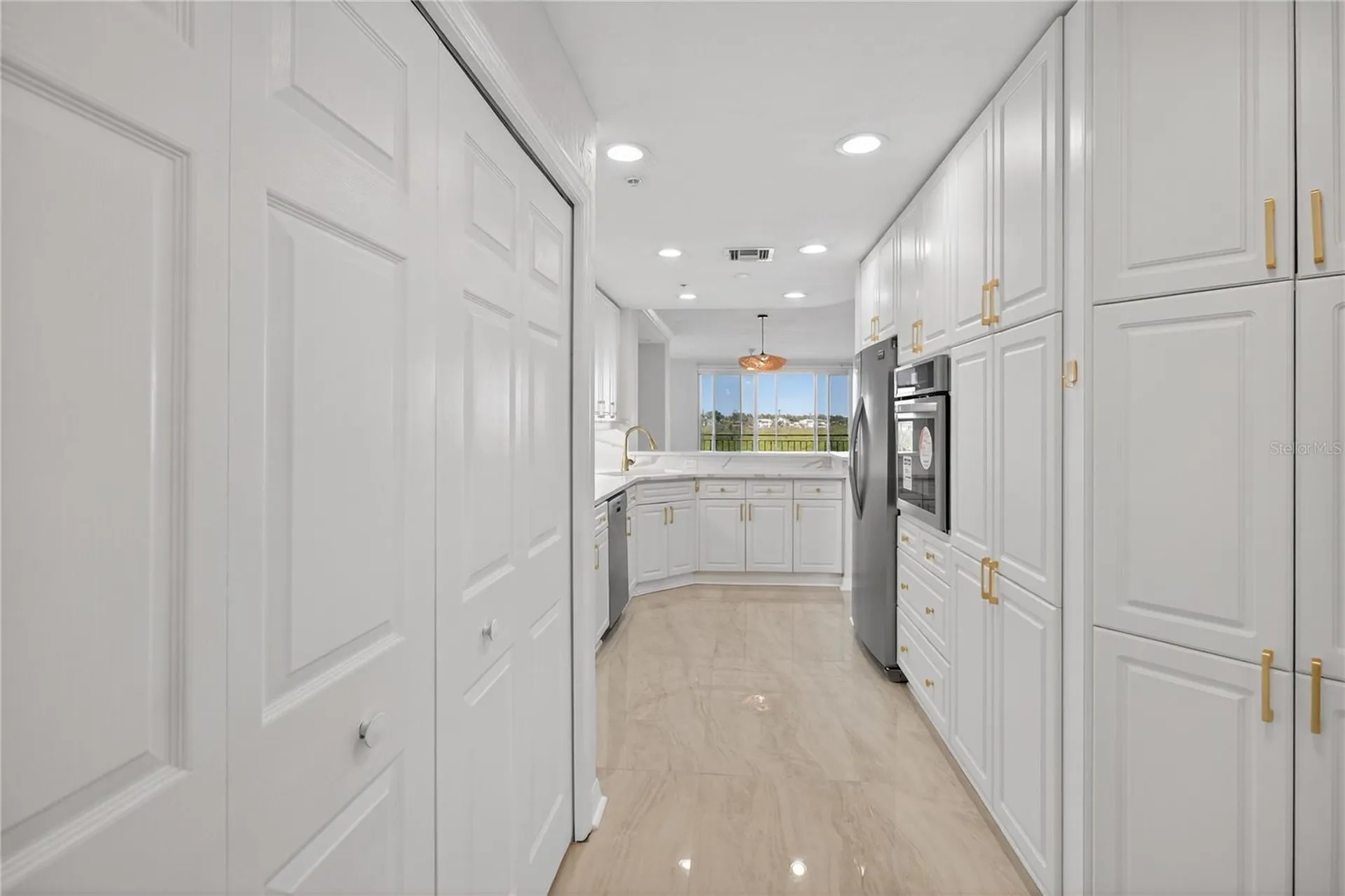 5430 Eagles Point Circle Sarasota FL 34231