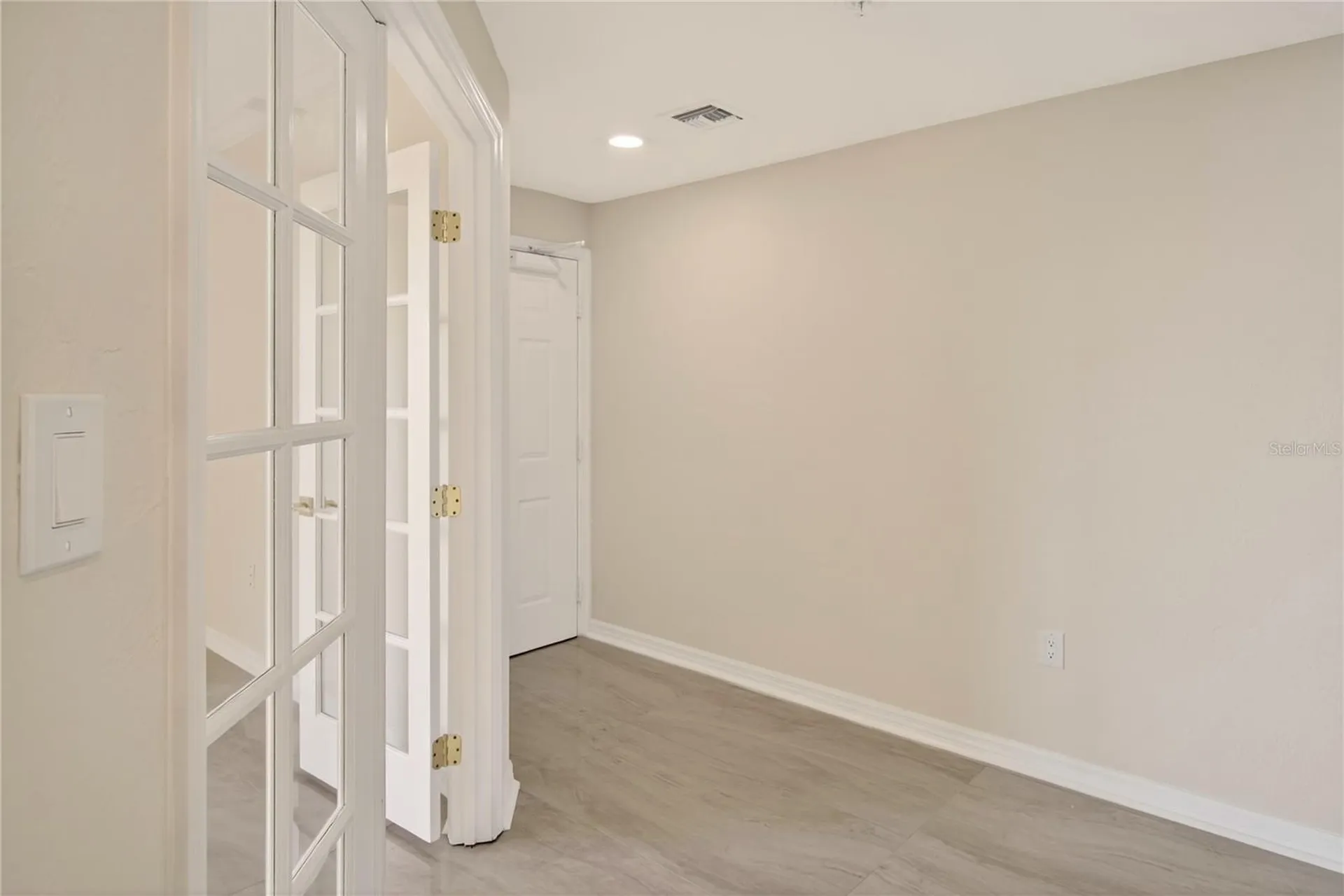 5430 Eagles Point Circle Sarasota FL 34231