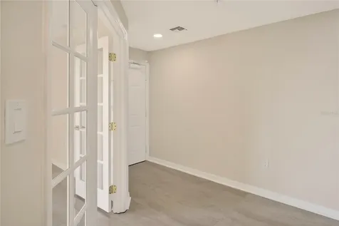 5430 Eagles Point Circle Sarasota FL 34231