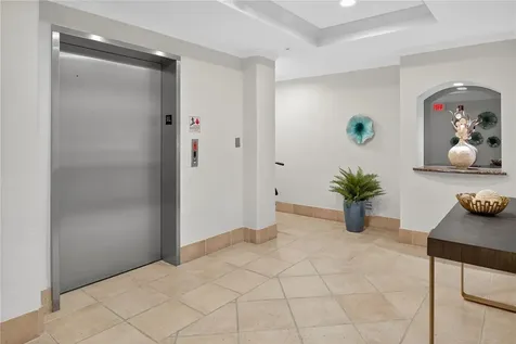 5430 Eagles Point Circle Sarasota FL 34231