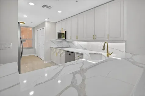 5430 Eagles Point Circle Sarasota FL 34231