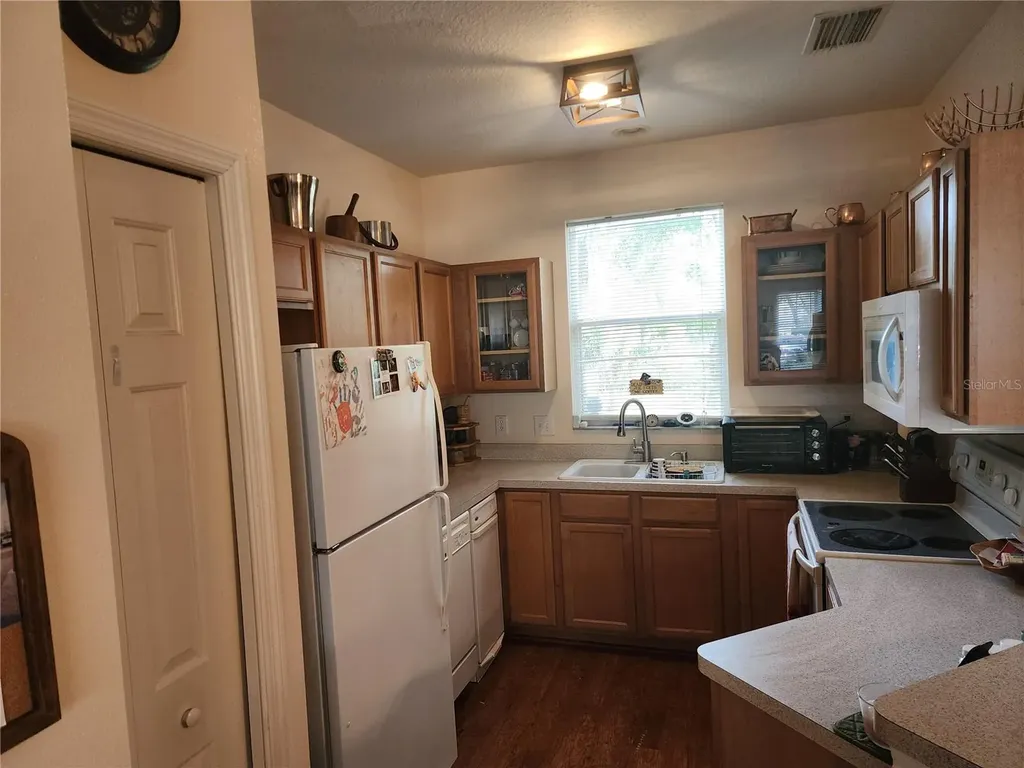 2247 Golden Oak Lane Valrico FL 33594