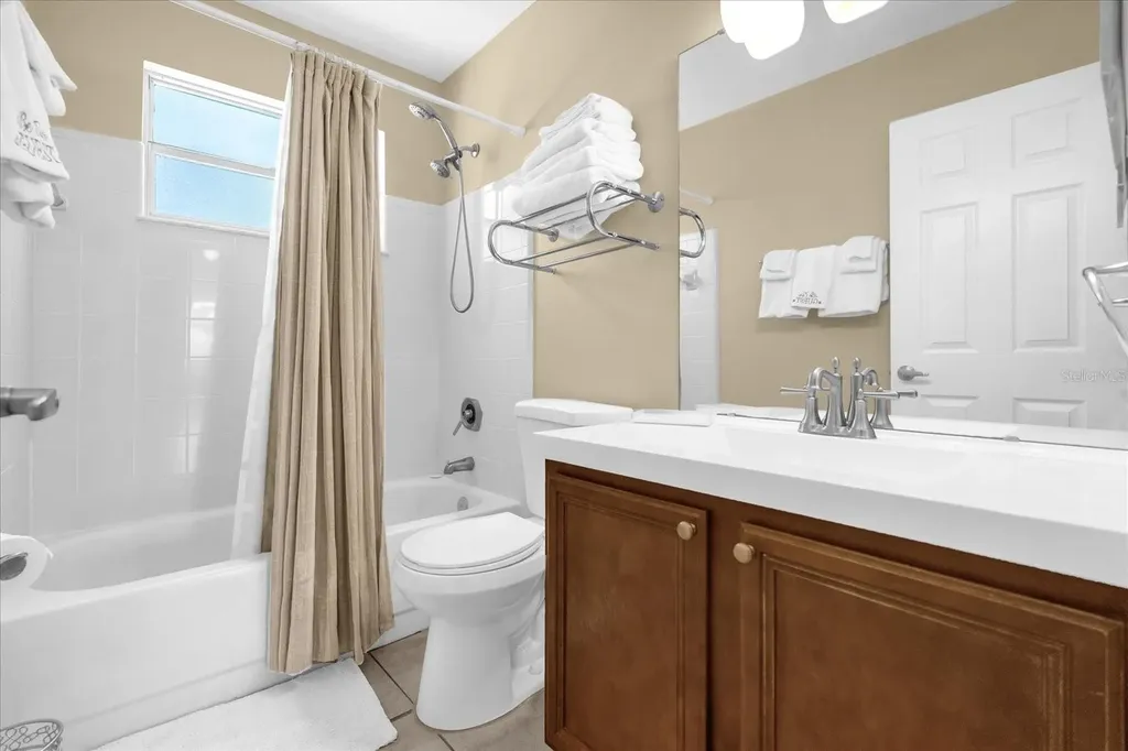 2737 N Poinciana Boulevard Kissimmee FL 34746