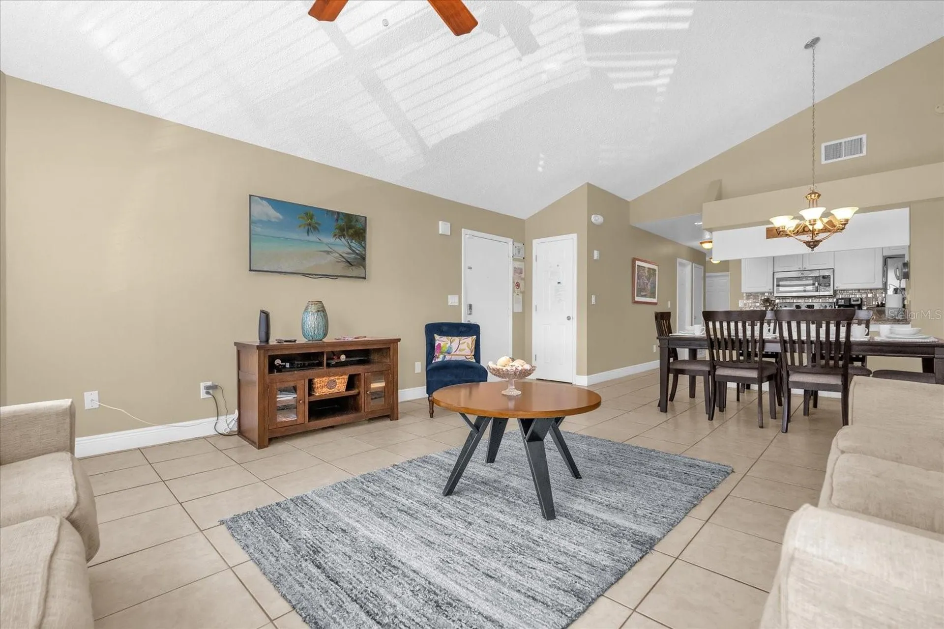 2737 N Poinciana Boulevard Kissimmee FL 34746