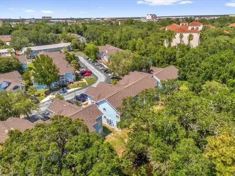 2737 N Poinciana Boulevard Kissimmee FL 34746