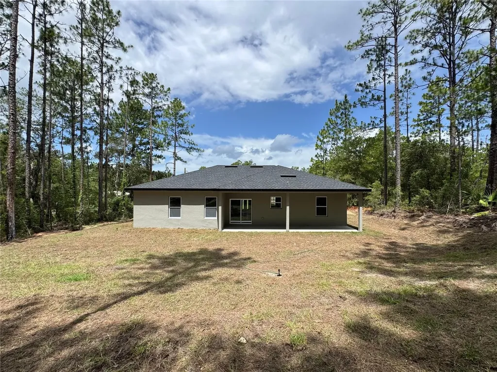 7687 N Quibble Avenue Dunnellon FL 34434
